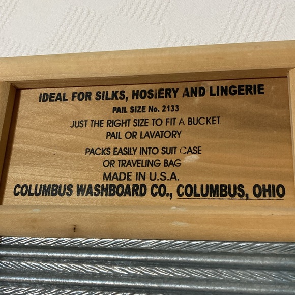 VINTAGE COLUMBUS WASHBOARD CO OLD FASHION WOOD AND METAL WASH BOARD - Picture 4 of 11